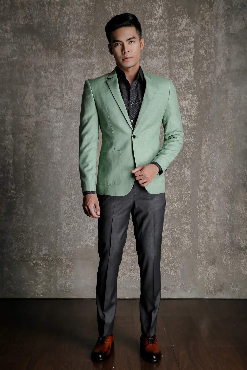 Blazer nam · 24 — 1/1