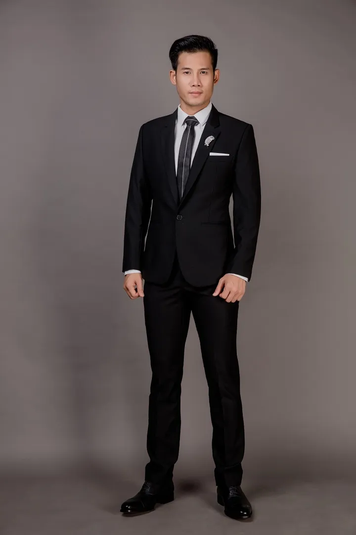 Bộ Vest Doanh Nhân Cao Cấp Màu Đen Italia Super Black - JP902 Vercelli — 1/1
