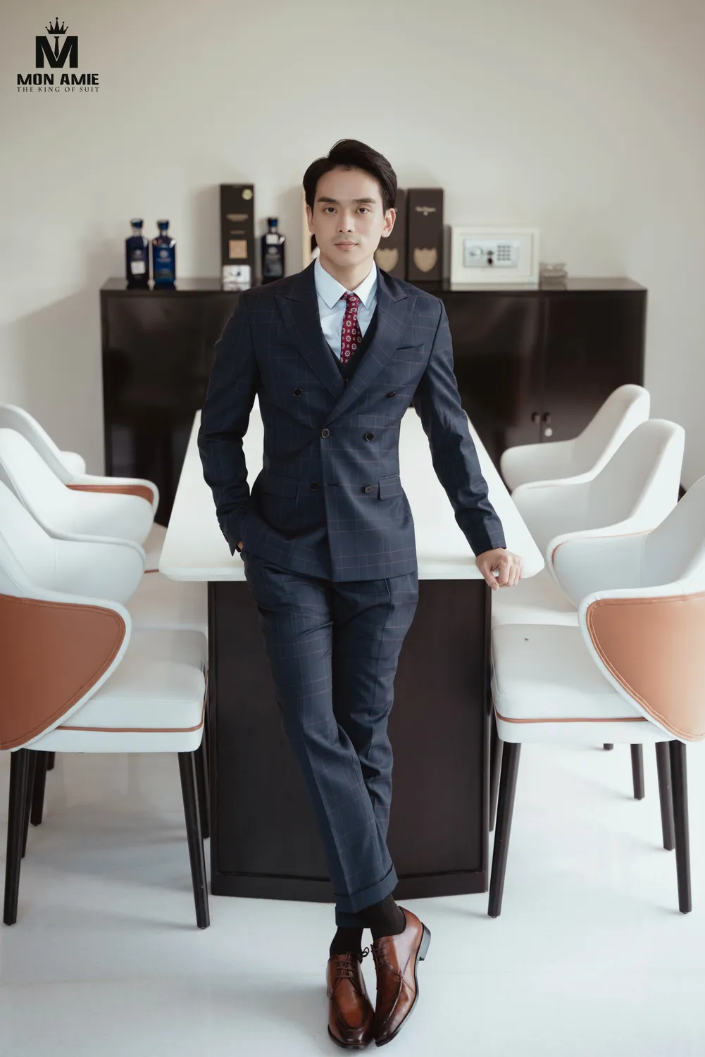 Suit Doanh Nhân — 1/5