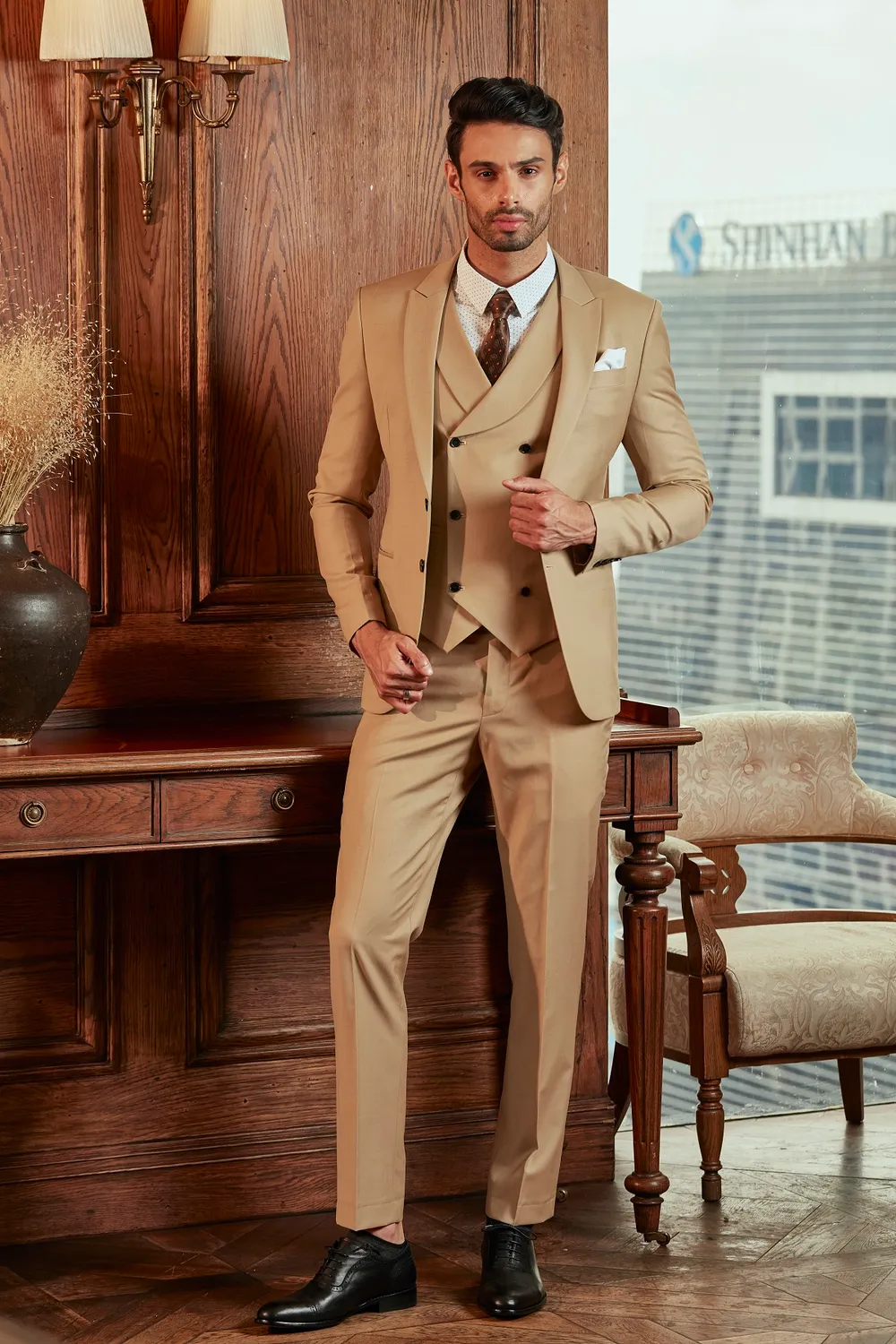 Suit doanh nhân · 35 — 1/1