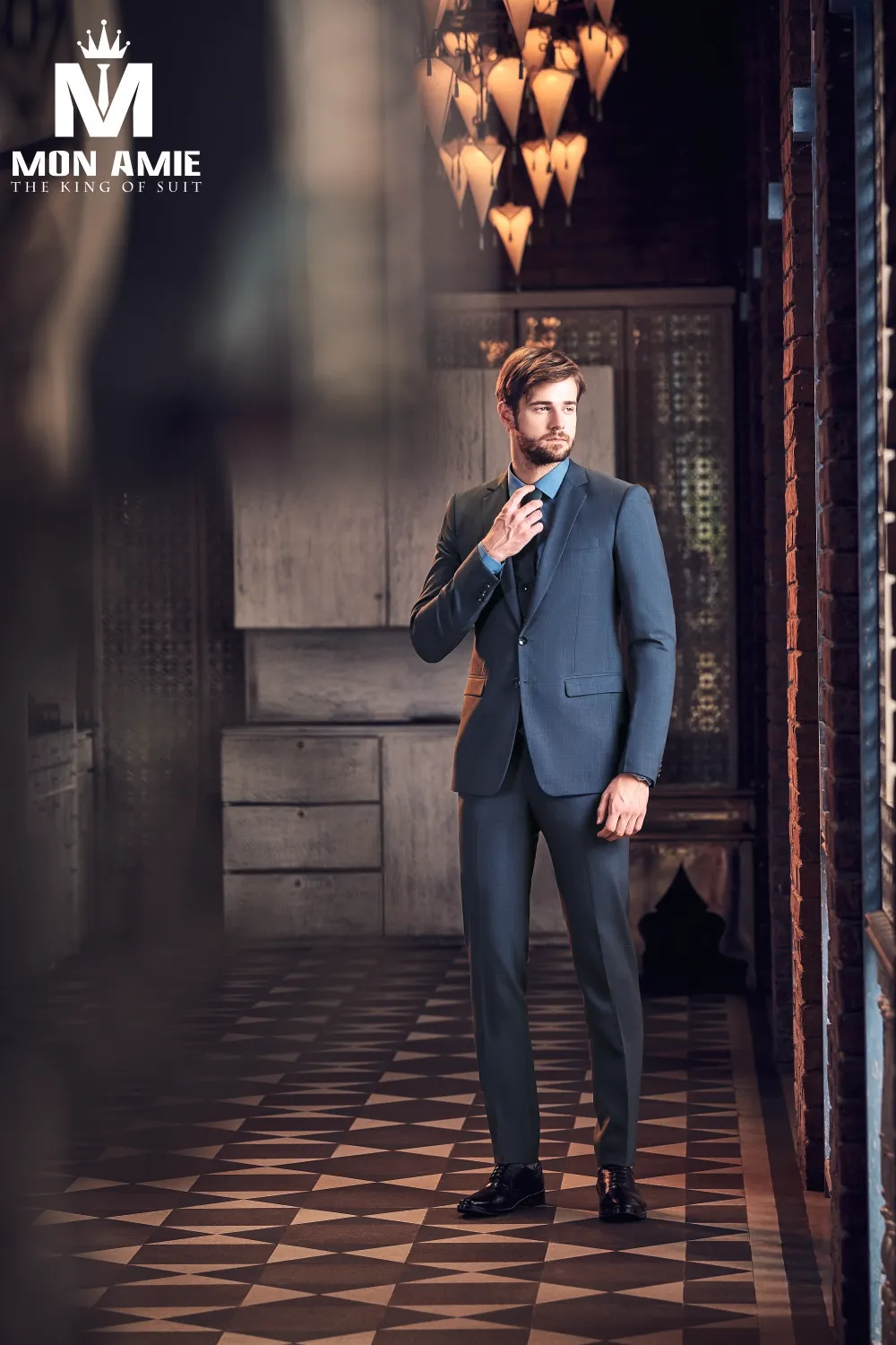 Suit doanh nhân — 1/1