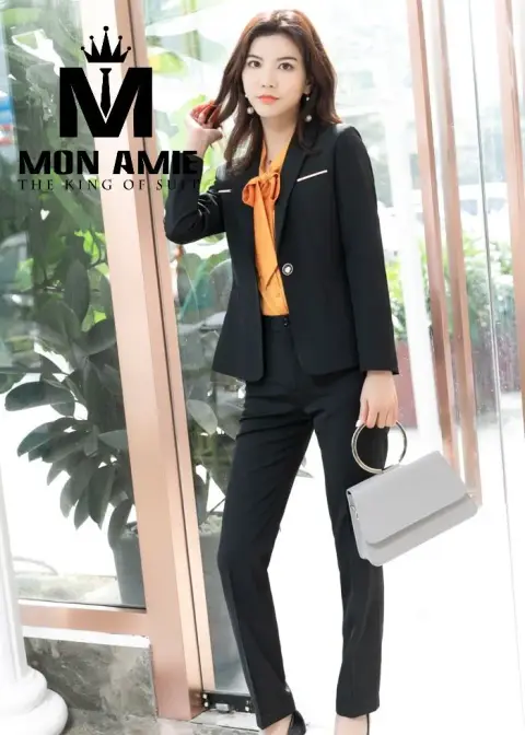 Vest nữ đen, quần tây, sơ mi nơ vàng — PN1404