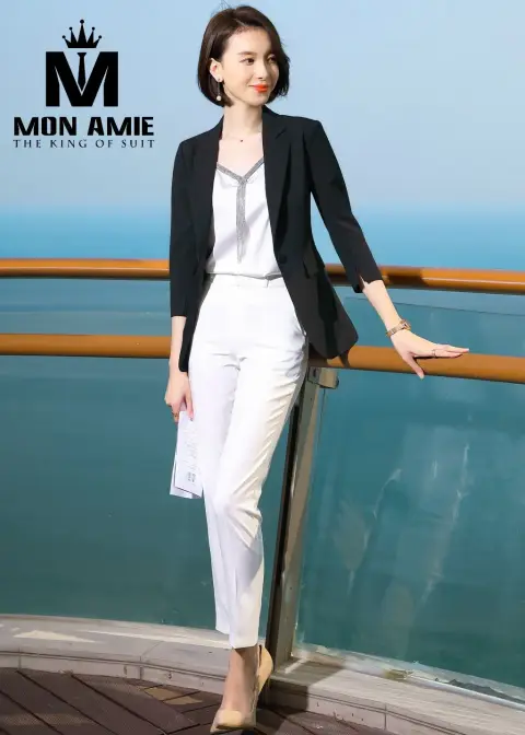 Blazer đen tay lửng, quần tây trắng — PN1742